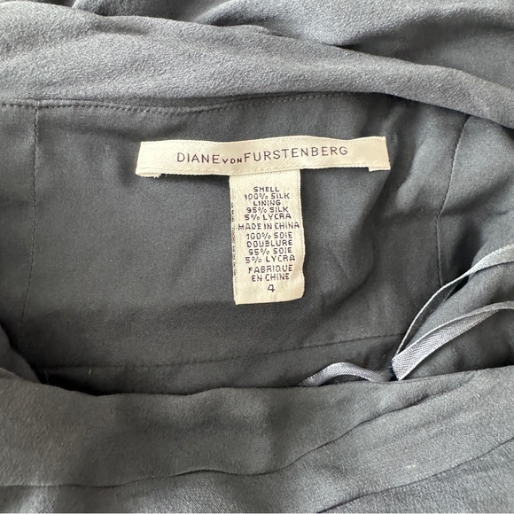 Diane Von Furstenberg Vintage Silk Ruched Dress - Picture 4 of 6